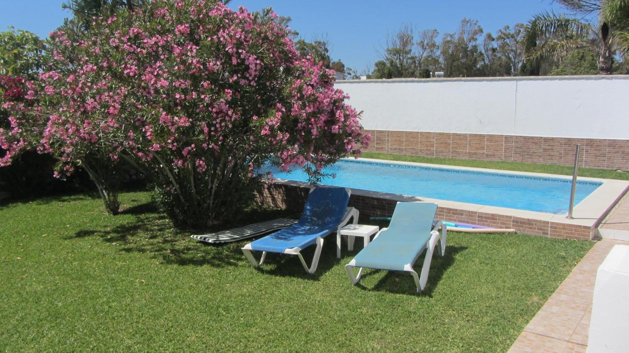 קוניל דה לה פרונטרה Villa Leon מראה חיצוני תמונה