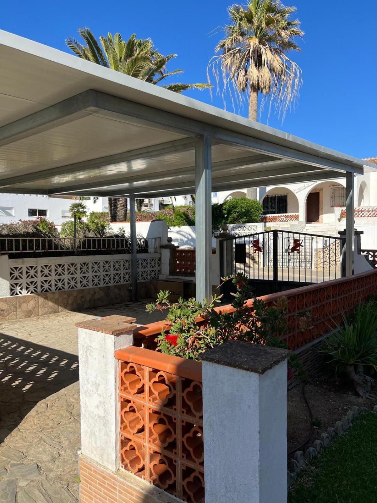 קוניל דה לה פרונטרה Villa Leon מראה חיצוני תמונה
