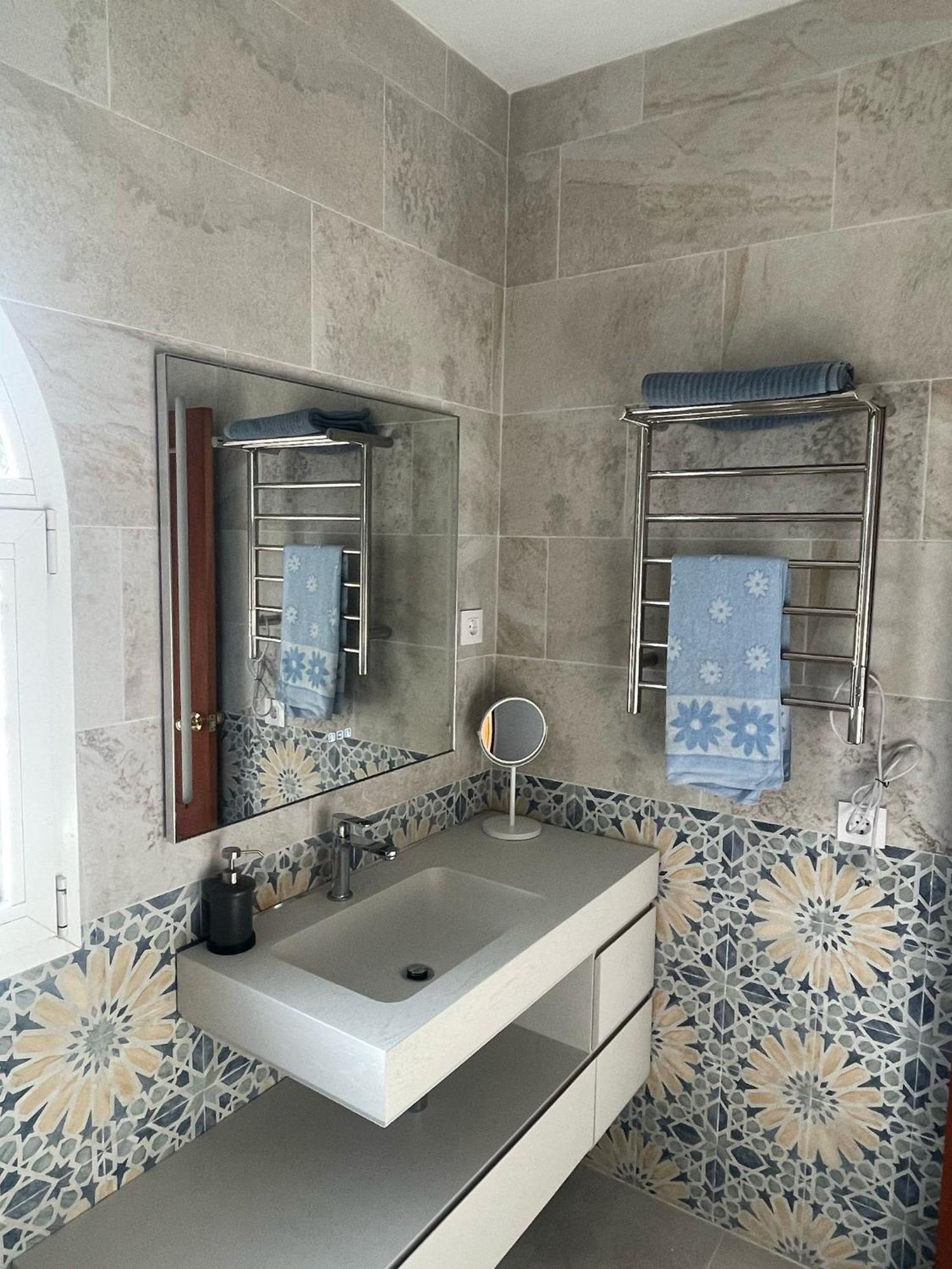 קוניל דה לה פרונטרה Villa Leon מראה חיצוני תמונה